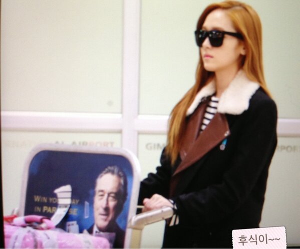 [PIC][19-02-2013]Jessica trở về Hàn Quốc vào trưa nay BDcrBBJCAAAXxJM