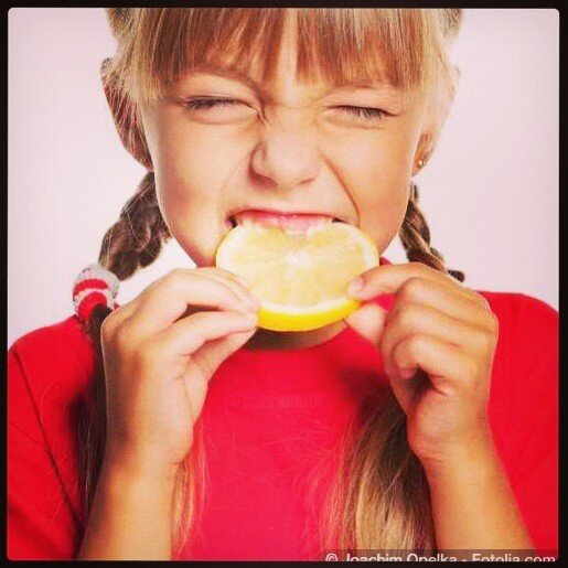 Озеро кислое великие луки. Кислое лицо. Кислое лицо. Вкус для детей. Кислое лицо.