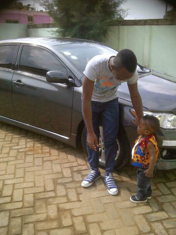 zeezbrown's tweet photo. Me and my lil bro..lol http://t.co/rY5o5bUn