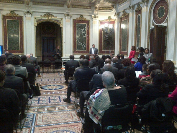 joygkinard's tweet photo. First speaker.#asalhWH http://t.co/8L6G1RDc