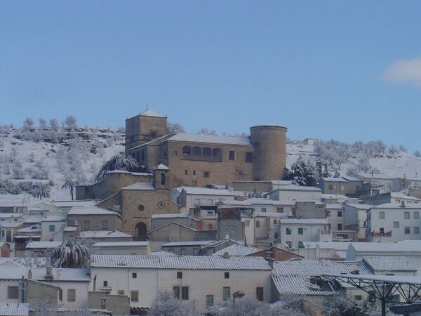 manuelvilorite's tweet photo. mi pueblo #canena puerta de la loma y uno de los pueblos mas bonitos de la comarca@cgcanena#canena http://t.co/Xdm3LJZV