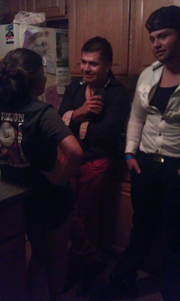 KarlaMejia96's tweet photo. @Jsorianoev @chuyito_stackz lmao look it our faces! #shitfaced #EDR #videorelease http://t.co/TcHLfL8t