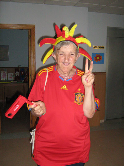 mariennani's tweet photo. para variar la residencia de #rus con la #roja http://t.co/FzXgH5kX