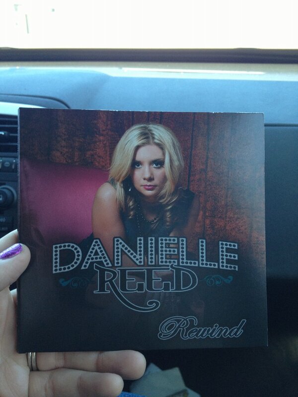 DanielleRMusic's tweet photo. Rewind EP is in hand!!! Y'all get ready
@ClarkKaupke @RDFidlr @BlackMagickBass @JRtheHawk #excitingdaysahead http://t.co/kxya5S6p