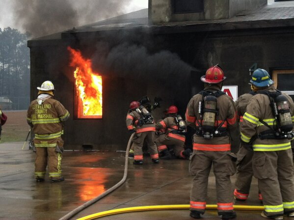 Full fire exhaust on first burn of Kill The Flashover (KTF)! Our research continues! #thinkingfirefighters