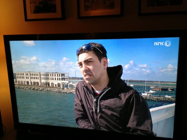 NettsjefLars's tweet image. Luis Christian Høibø Suárez intervjues av #Brennpunkt. 
#lignerpaa. #2fcf.