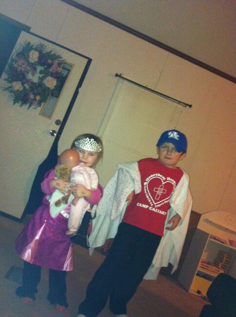 RachelYoung8489's tweet photo. Special children! http://t.co/KXZ8GKsc