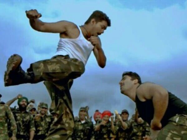 ImAadhi's tweet image. This is what we called #Definition of #MassAndClass Performance #Thuppakki100