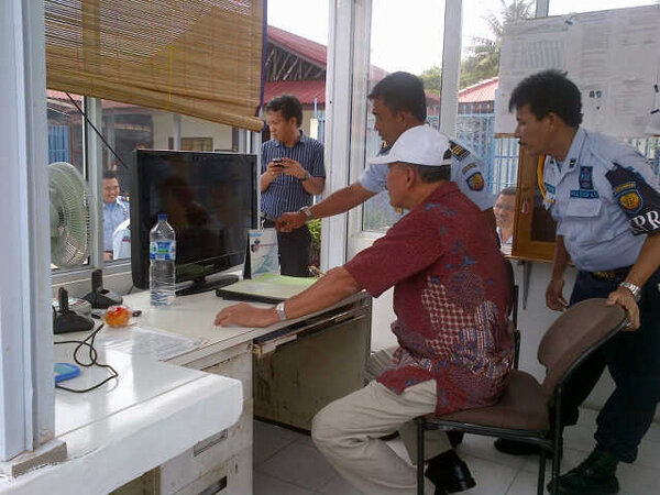 Kakanwil Kepri sidak tentang sistem pengamanan Rutan Batam. Terimakasih atas perhatian dan masukkannya bpk.