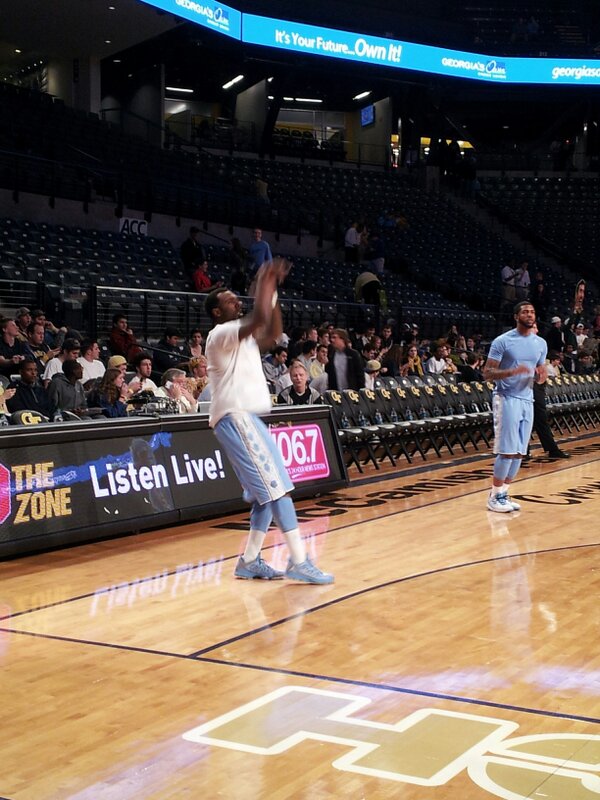 ATLienTARHEEL's tweet image. @Mr_Hairston15 warming up before the game! Great win guys! #goheels #startingtoclick