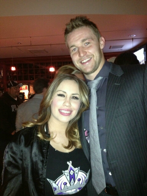 heyitsashlyg's tweet image. You took that shot for me, right @trevorlewis22 ? (: #GoKingsGo #myeyelooksweird #2assist from Lewis!!