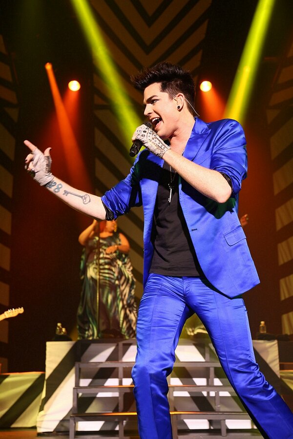 adamlambertJP's tweet photo. 昨日のライブ写真① Photo by Yoshika Horita http://t.co/5AKfz7Dv