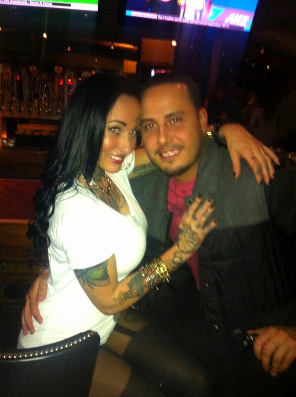 MissBOOMBow's tweet photo. #Soulmates http://t.co/bHM4Bffv