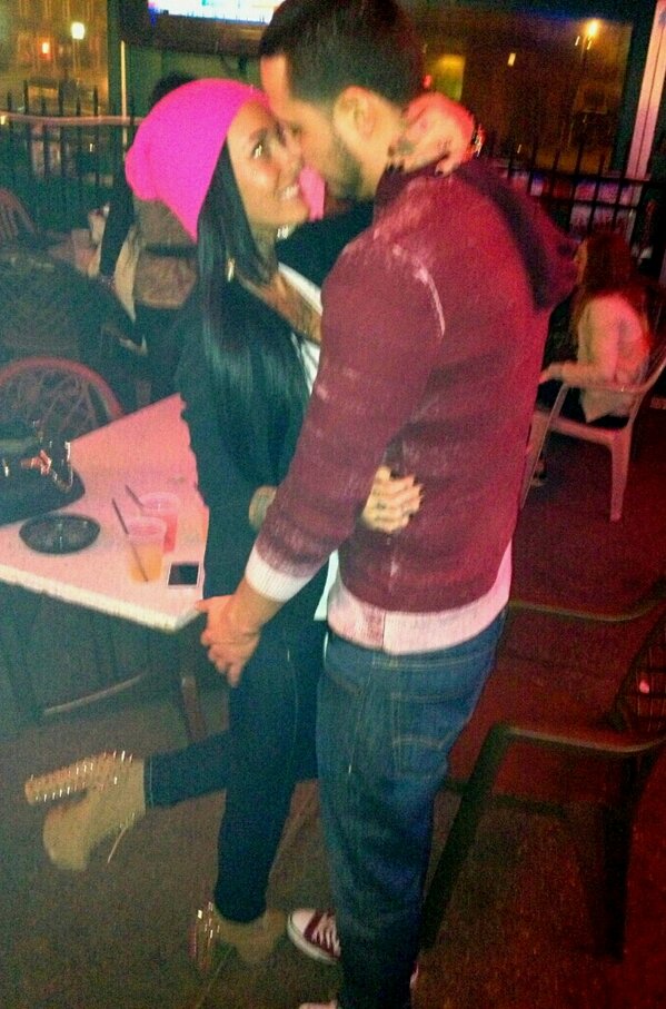 MissBOOMBow's tweet photo. #Happy http://t.co/VbTUPVzL