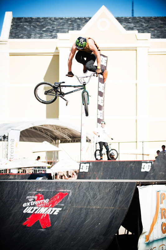MonsterEnergySA's tweet photo. Monster Energy athletes smashed it hard in last weekend's @ULTIMATE_X_!
http://t.co/QAzeCFsd http://t.co/ex3V69o4