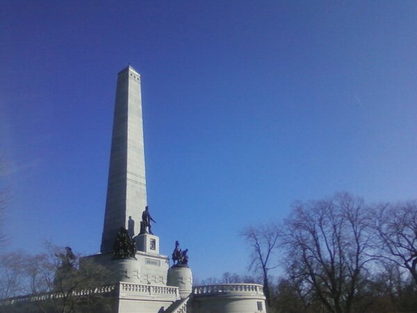 becca_spellman's tweet image. Visiting Lincoln's tomb #springfieldtrip #lincoln
