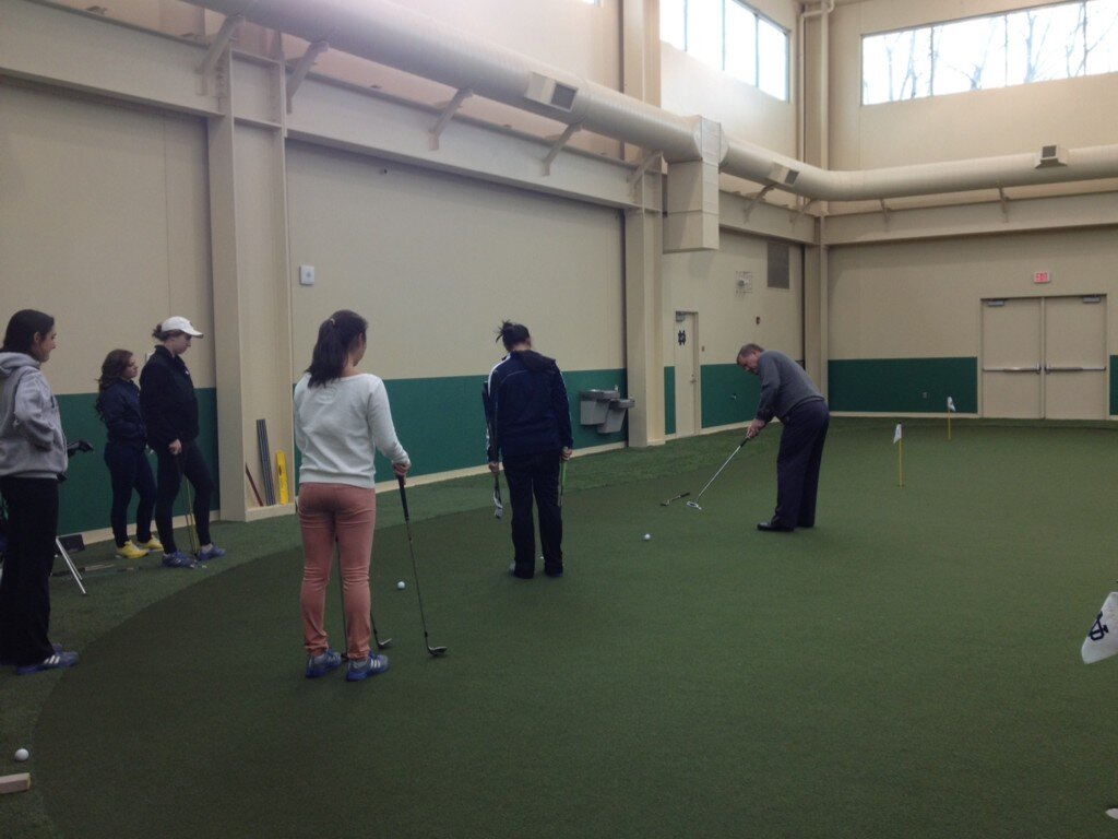 BDk8I1nCEAAXK_d.jpg:large