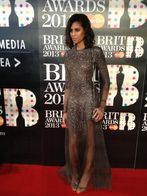 UM_Radar's tweet photo. @alunageorge Wow! RT @BritishVogue AlunaGeorge arrives in a beautiful Theyskens Theory dress #BRITs2013 http://t.co/AWGvhPeu