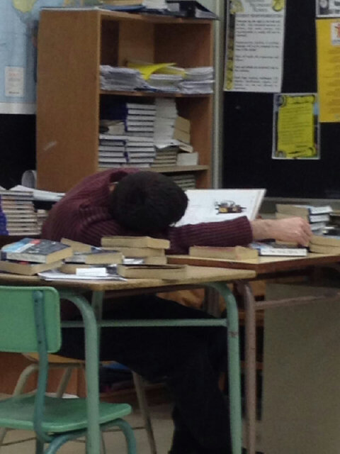 ChappyMackay22's tweet image. When your teacher falls asleep in class &amp;gt;&amp;gt; @CHSSPROBS