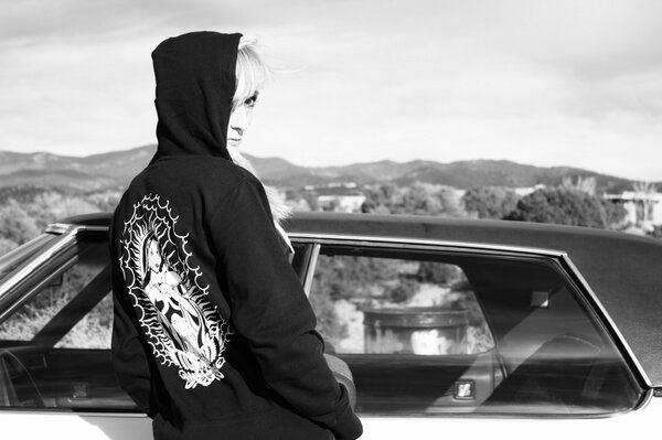 PainAddsColor's tweet image. 