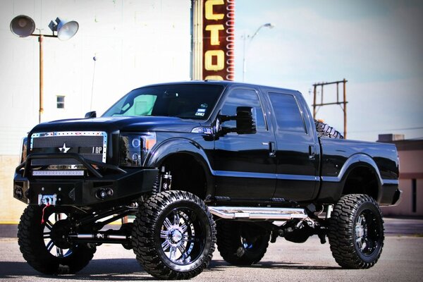 selectoffroad's tweet photo. After! #SEMA2012 #SEMASHOW #autoaccessories http://t.co/VSxwi52ybO