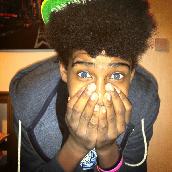 IGBOARIES's tweet image. Ah ha I love this picture #irrelevantHashTags #blueeyes