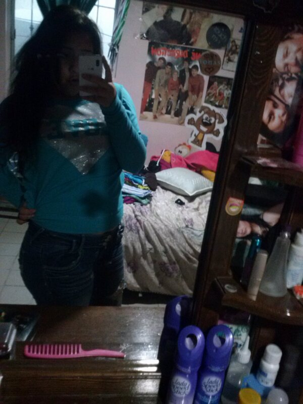 KoryMartinez's tweet image. #ONEDIRECTIONLIVE!