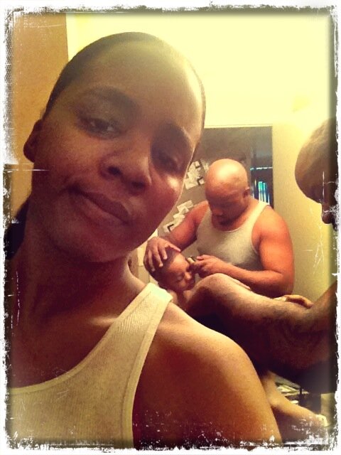 Swag_214's tweet image. Caught big bro edgin up his youngest #FamOvaEverything