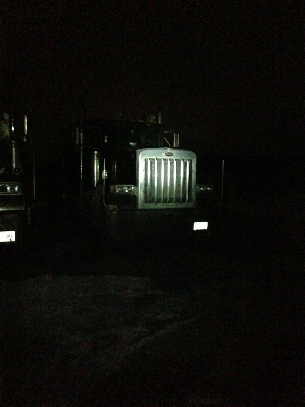 Hendrikx94's tweet image. Got to drive a semi truck tonight #gearheadproblems