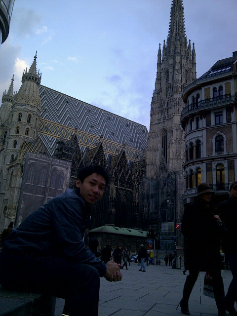 cuzto's tweet photo. at Stephansplatz - vienna,austria http://t.co/RuIQh4T1NC