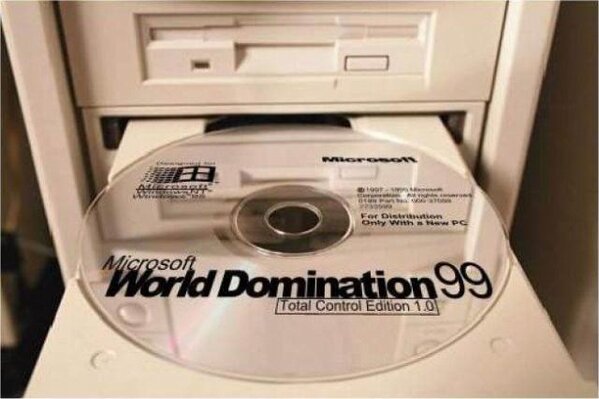 LozCorp's tweet image. Im with the homies @BillGates @majornelson #XBOX720 #MCITP #Microsoft #WorldDomination Since #99 YKWII #BWS