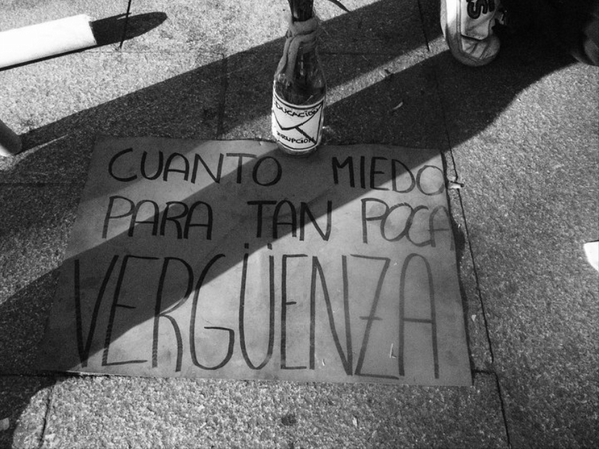 gamak_l's tweet photo. Cuánto miedo para tan poca vergüenza. #Las5deSol http://t.co/fI5cTkbvj9