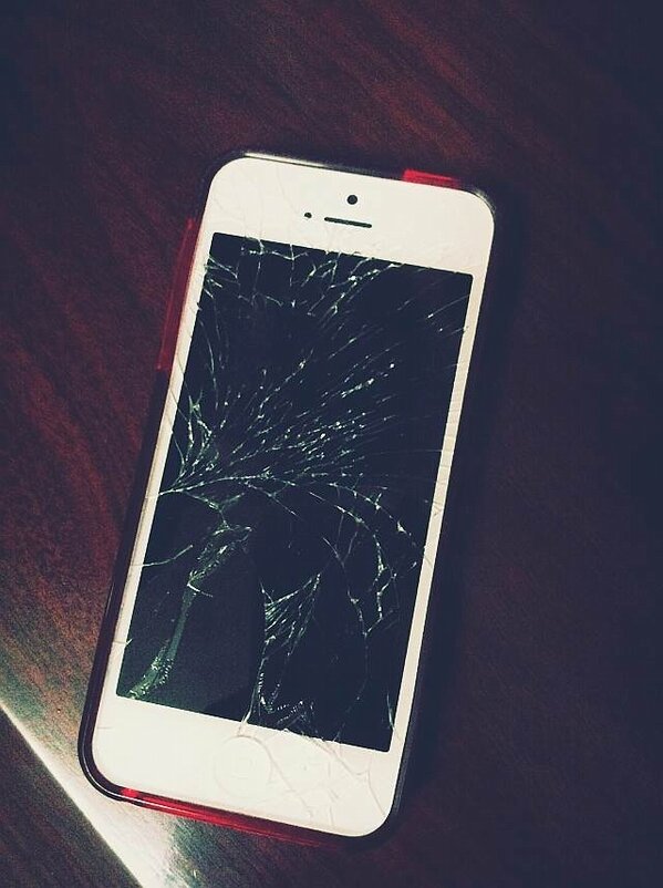 VIP_Tang's tweet photo. 姐妹儿的长腰子碎了一地……😱😱😱💢💢❗❕💔💣 http://t.co/2fnKOb2bwo