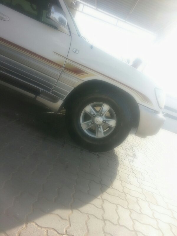 ae_fik tweet picture