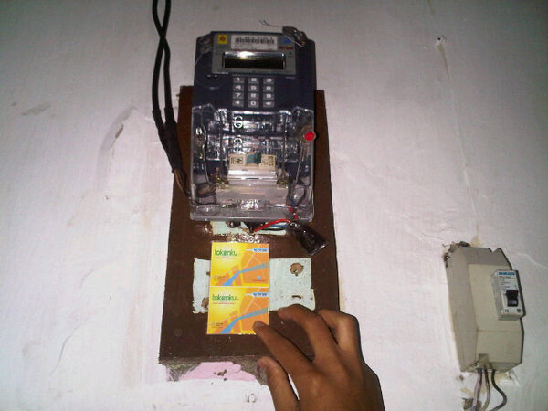 IMadedana15's tweet photo. Cilegon udah pake.. Lancar jaya.. Cepet pula isinya, @tokenku helpfull bgt, kami nyetok buat dirmh.. #tokenku http://t.co/UriIb7Zc82