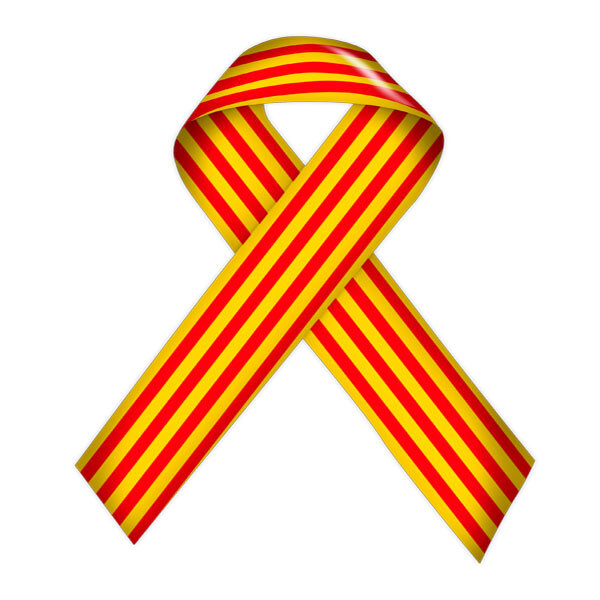 EscoltesiGuies's tweet photo. Avui és el Dia Internacional de la Llengua Materna. Ja esteu "Enllaçats pel català"? http://t.co/U2xUHX4uDZ #sócdecau http://t.co/RHQGBZvUYg