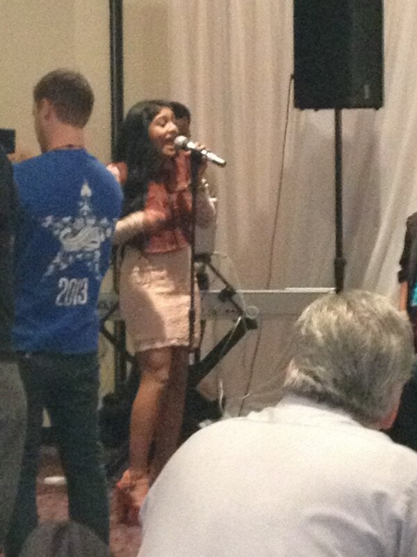 KrisKling's tweet image. .@mathaimusic singing our @bertsbigadv anthem. #BBA2013