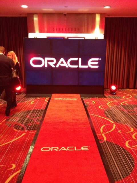MegRB's tweet image. What an entrance! #oraclefsi @OracleNAFM