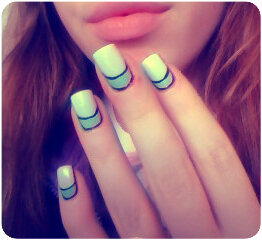 AmyManoliu's tweet photo. new nails :) love the colors http://t.co/OzNLihV0Yt
