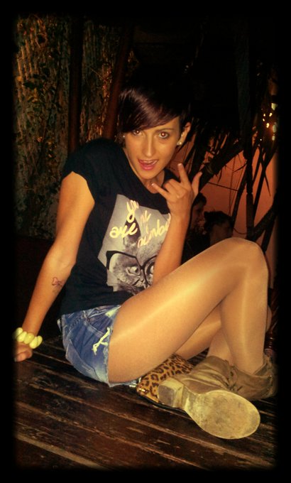 Esta noche toca celebrar que se acabe el calendario maya o caigan meteoritos seguimos vivos!!happy @cityhallbcn