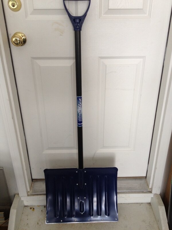 daylecedars's tweet image. Bench it “@MattMakens247Wx: Put me in coach, I've waited all season for this! ;-) #parker #cowx #snowfinally http://t.co/1tbcBmUjNY”