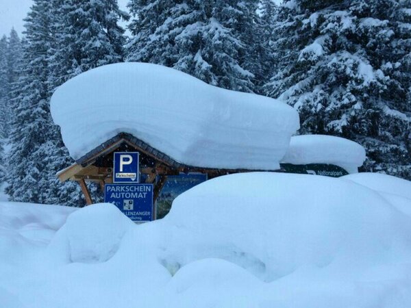 2 meter sneeuw licht bij ons in oostenrijk