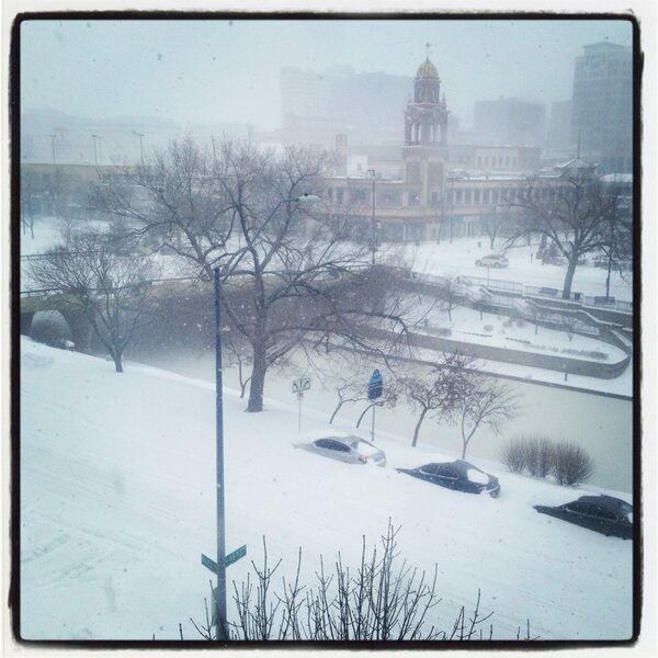 Docfluencer's tweet photo. #kcsnow http://t.co/zrqw21fmIB