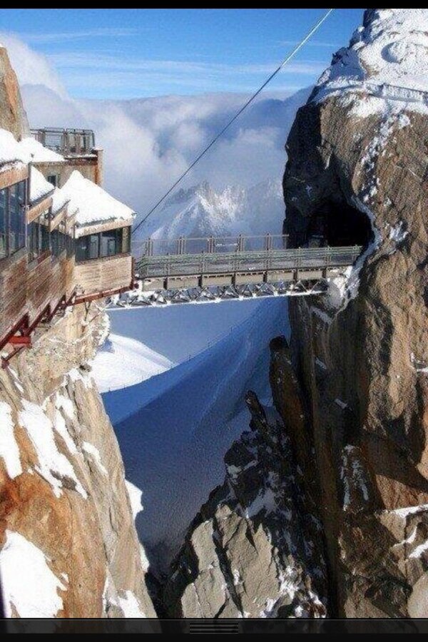 EarthPics1's tweet photo. Would you be scared to walk across that bridge? http://t.co/7yuCaC7JD6