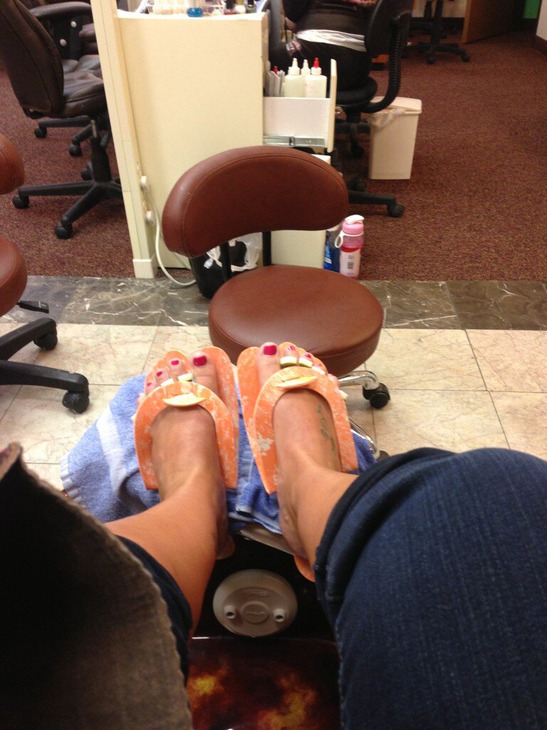 Ashley Gold on X: Getting my nails feet done. It's gonna be #Hardcore  cold in these so-called flip flops. http:t.co6YirLH1Svj  X