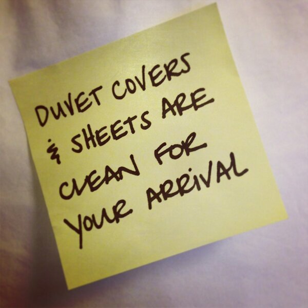 Josh_Le's tweet image. A #specialnote from housekeeping. Thanks, I like a hotel with clean sheets...