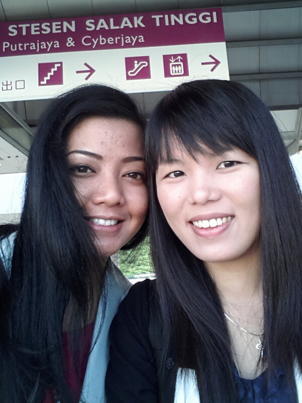 innnaaay's tweet image. First timer, #expressrail to KL sentral w @taciturnz
