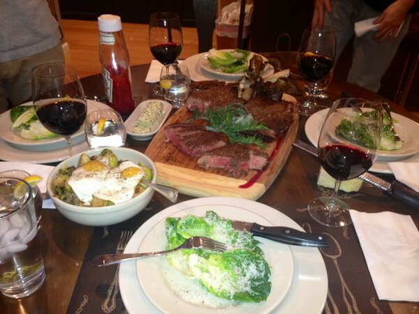 thisisJAVIlopez's tweet photo. “@vartanabgaryan: Home cooked goodness!!! Tnx @thisisJAVIlopez @thetoddhouse @jatuhl http://t.co/YMsoayAFjW” 6# of beef!