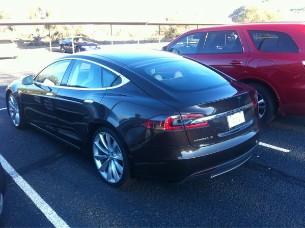 robotlogic's tweet image. Went for a long ride in a friends new #Tesla S. Wow! It's clearly a turning point in automotive engineering.
