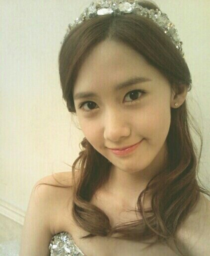 [PIC][22-02-2013]Selca mới nhất của YoonA và Jessica BDrXzmWCEAI52FW